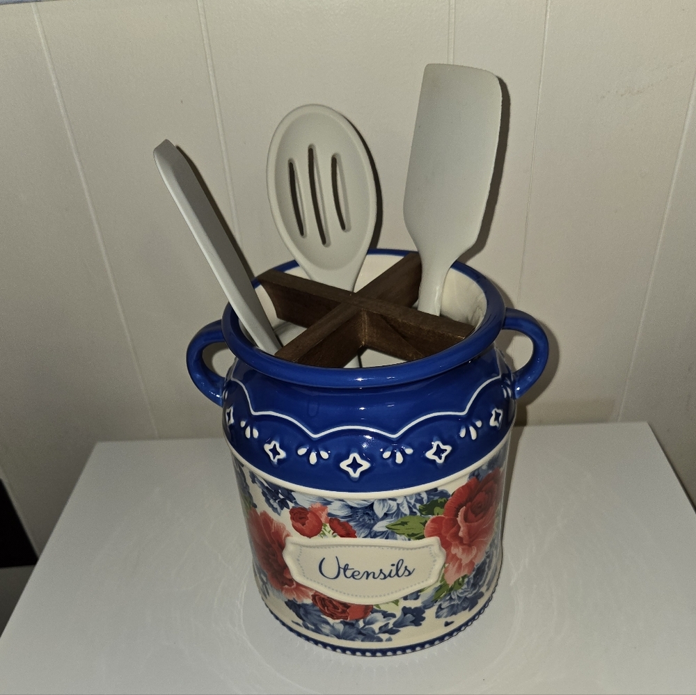 Pioneer Woman Stoneware Heritage Floral Utensil Holder - Picture 8 of 8